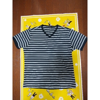 ユニクロ(UNIQLO)の🌟ユニクロV字ボーダーブルーシャツ(Tシャツ/カットソー(半袖/袖なし))