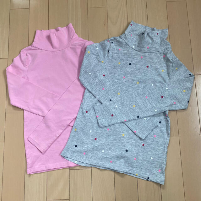 H&M(エイチアンドエム)のH&M ハイネックロンT2枚セット 120cm キッズ/ベビー/マタニティのキッズ服女の子用(90cm~)(Tシャツ/カットソー)の商品写真