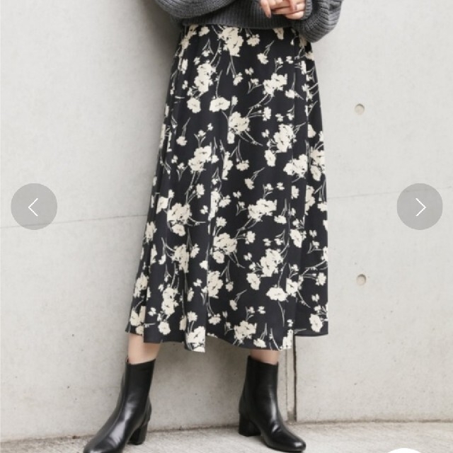apart by lowrys(アパートバイローリーズ)の花柄スカート レディースのスカート(ロングスカート)の商品写真