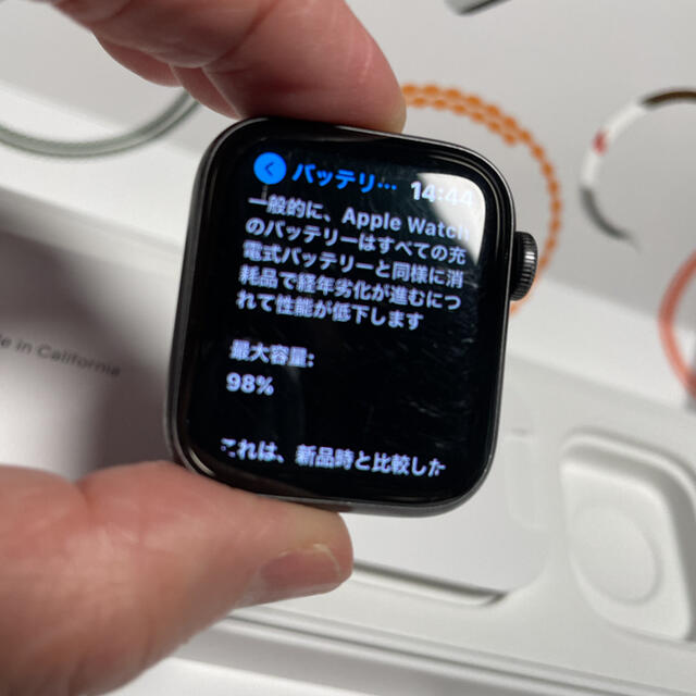 その他Apple watch Nike SE GPSモデルスペースグレイアルミニウム