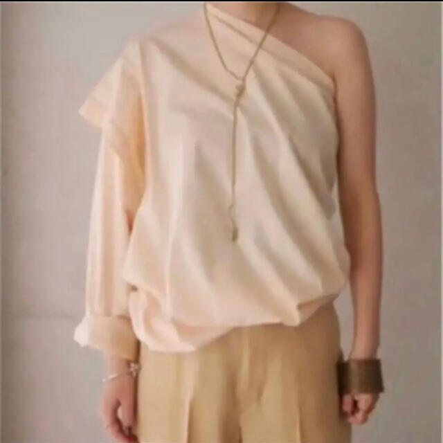 jonnlynx(ジョンリンクス)のfumika uchida レディースのトップス(Tシャツ(半袖/袖なし))の商品写真