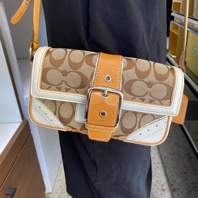 COACH - 【正規品】コーチシグネチャーショルダーバッグの通販 by さち