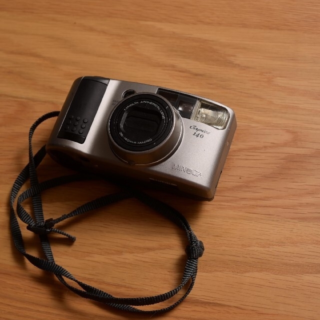 KONICA MINOLTA(コニカミノルタ)の美品 電池付 MINOLTA Capios140 フィルムカメラ スマホ/家電/カメラのカメラ(フィルムカメラ)の商品写真