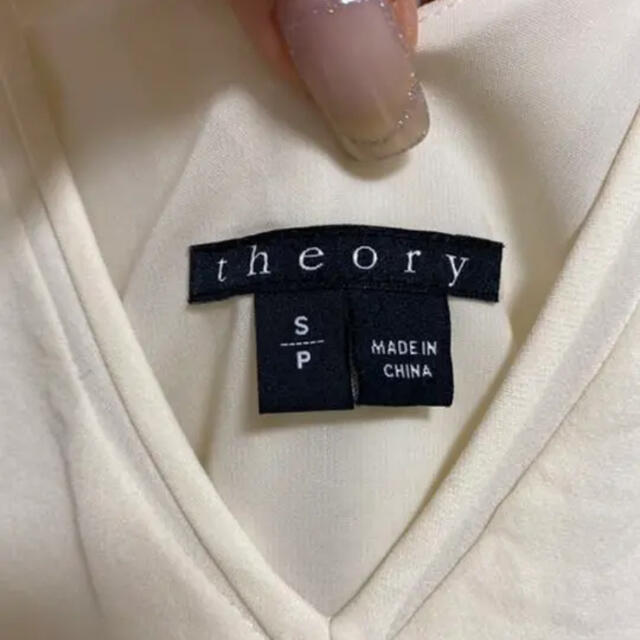 theory(セオリー)のめぐちゃん様専用 レディースのトップス(シャツ/ブラウス(半袖/袖なし))の商品写真