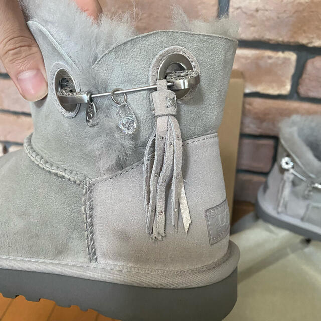 UGG アグ ムートンブーツ ライトグレー スワロフスキー SWAROVSKI