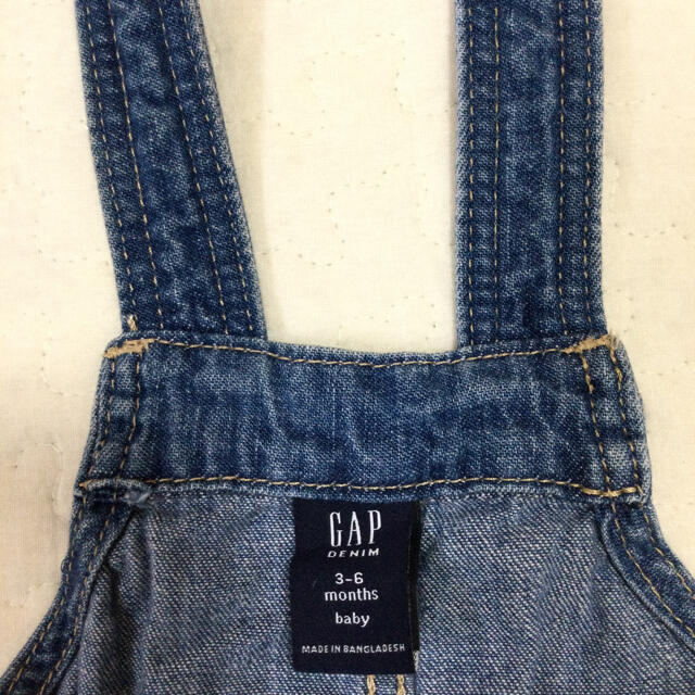 GAP Kids(ギャップキッズ)のGAP ジャンバースカート キッズ/ベビー/マタニティのベビー服(~85cm)(スカート)の商品写真