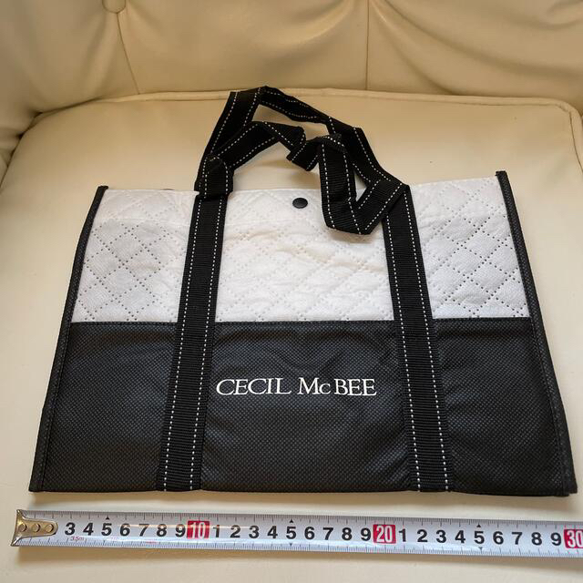 CECIL McBEE(セシルマクビー)の【専用ページ】 レディースのバッグ(ショップ袋)の商品写真