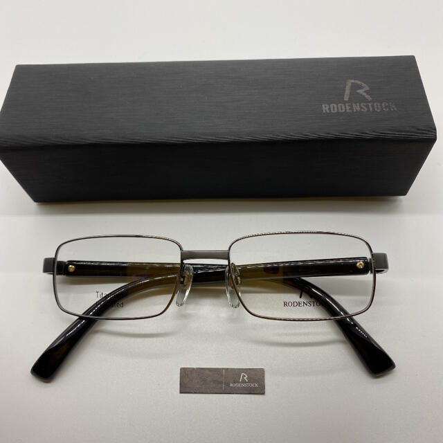 グレーマットテンプルカラー黒鼈甲 テンプル メガネフレーム  フロントはRODENSTOCK