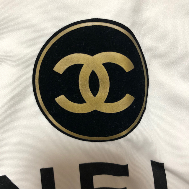 CHANEL(シャネル)のNIKE ナイキ CHANEL シャネル Tシャツ コラボ ホワイト白 メンズのトップス(Tシャツ/カットソー(半袖/袖なし))の商品写真