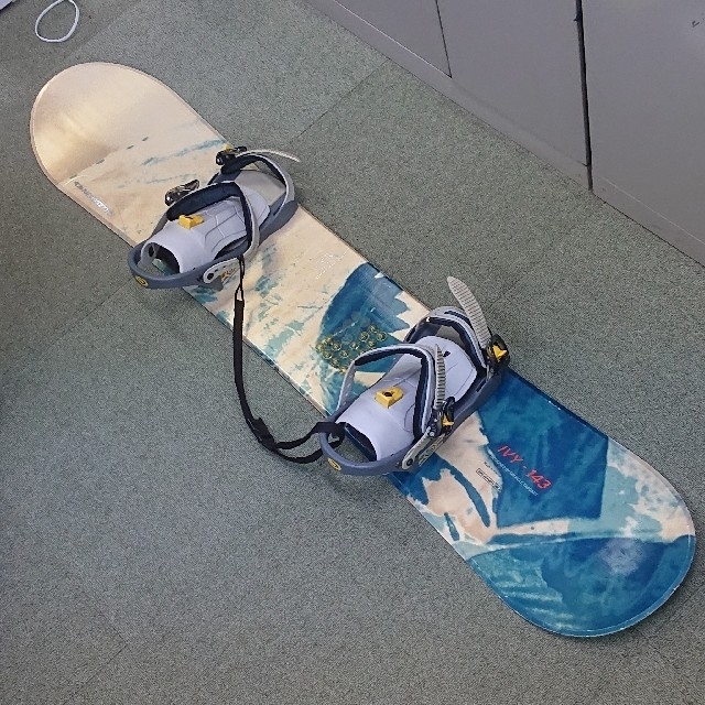 値下げ⤵️ 中古 スノーボード サロモン SALOMON IVY-143 | フリマアプリ ラクマ