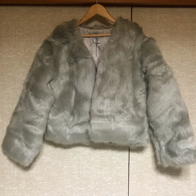 Ameri VINTAGE(アメリヴィンテージ)のAMERI / ファーコート レディースのジャケット/アウター(毛皮/ファーコート)の商品写真