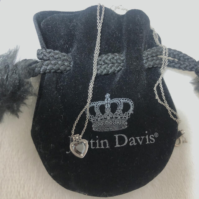 Justin Davis(ジャスティンデイビス)の✨今週中限定お値下げ✨Justin Davis クラウンハートネックレス レディースのアクセサリー(ネックレス)の商品写真