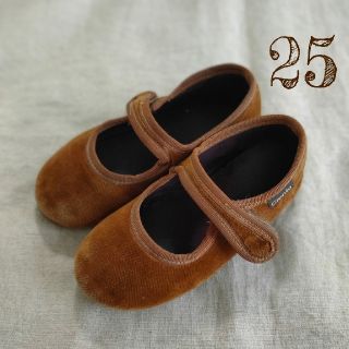 キャラメルベビー&チャイルド(Caramel baby&child )の【cienta】バレーシューズ    size  25(ローファー)