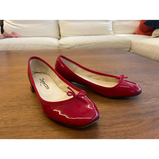 repetto(レペット)のRepetto レペット　赤レッド　ローヒール バレェシューズ　フラットシューズ レディースの靴/シューズ(バレエシューズ)の商品写真