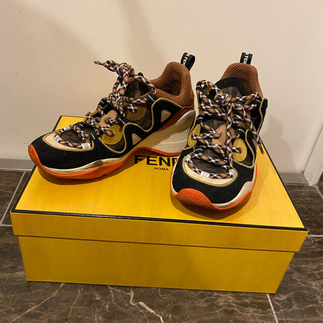 【即日発送】FENDI スニーカー ダッドスニーカー トレッキングシューズ