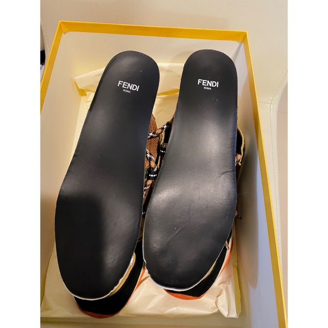 FENDI - 【即日発送】FENDI スニーカー ダッドスニーカー FENDI - 【即日発送】FENDI スニーカー ダッドスニーカー