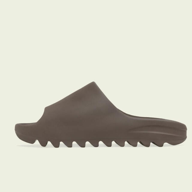 YEEZY SLIDE SOOT 24.5cm