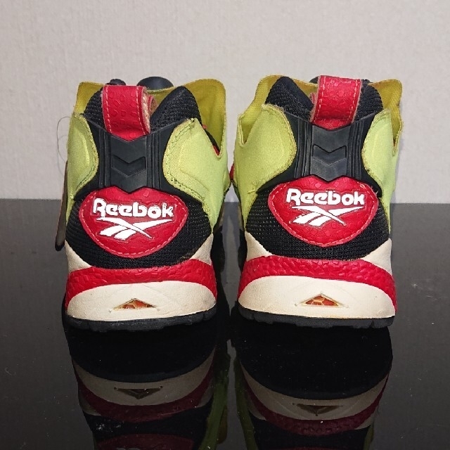 Reebok(リーボック)のReebok ポンプフューリー シトロン 初代 後期 メンズの靴/シューズ(スニーカー)の商品写真