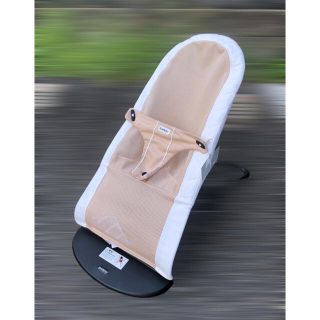 ベビービョルン(BABYBJORN)の送料無料【希少カラー】 ベビージョルン バウンサー メッシュ オフホワイト(ベビーベッド)