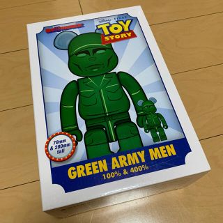 メディコムトイ(MEDICOM TOY)のベアブリック be@rbrick GREEN ARMY MEN 400%のみ(その他)