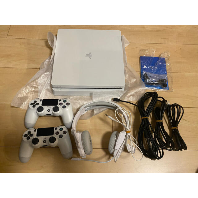 PlayStation®4 グレイシャー・ホワイト 1TB CUH-2100B… 2