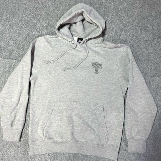 ステューシー(STUSSY)のSTUSSY ワールドツアー ロゴ プルオーバー パーカー(パーカー)