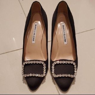 マノロブラニク(MANOLO BLAHNIK)のパンプス 黒　マノロブラニク(ハイヒール/パンプス)