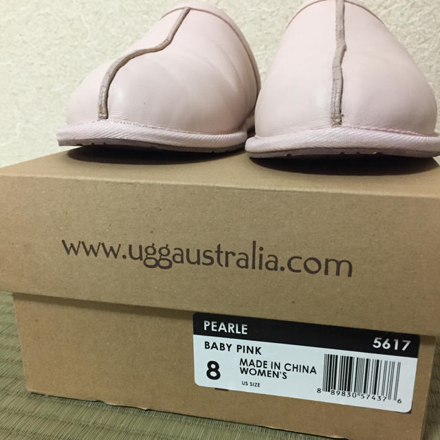 UGG(アグ)のUGG 新品未使用 ルームシューズ インテリア/住まい/日用品のインテリア小物(スリッパ/ルームシューズ)の商品写真