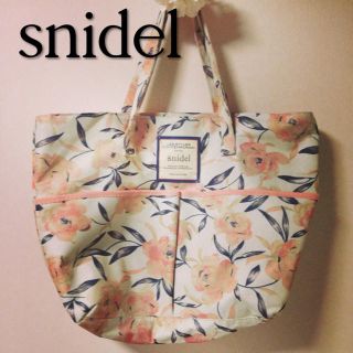 スナイデル(SNIDEL)のスナイデル♡花柄エコトートバッグ♡(トートバッグ)