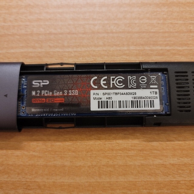 M.2 SSD 1TB ケースセット