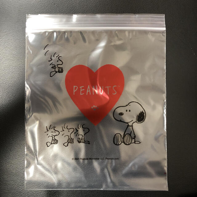 PEANUTS(ピーナッツ)の【使い勝手が良いサイズ♡】スヌーピー  ジップロック＆スライダーケース合計17枚 インテリア/住まい/日用品のキッチン/食器(収納/キッチン雑貨)の商品写真