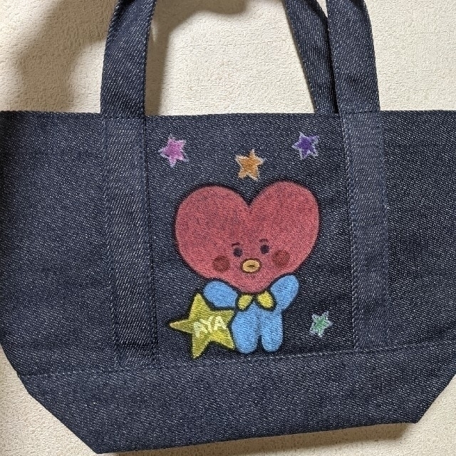 防弾少年団(BTS)(ボウダンショウネンダン)の♥lite_bule様専用💜BTS BT21 ペイントバッグ ③💜テテ グク レディースのバッグ(ハンドバッグ)の商品写真