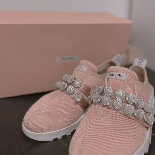 miumiu ミュウミュウ ビジュー付き シューズ ciaociaoibiza.com