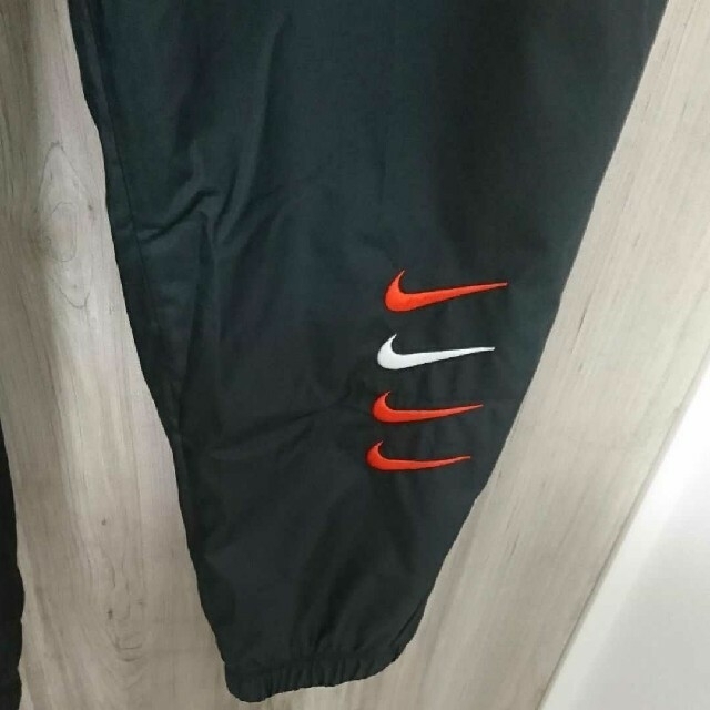 NIKE(ナイキ)のNIKE ナイロン パンツ メンズのパンツ(その他)の商品写真