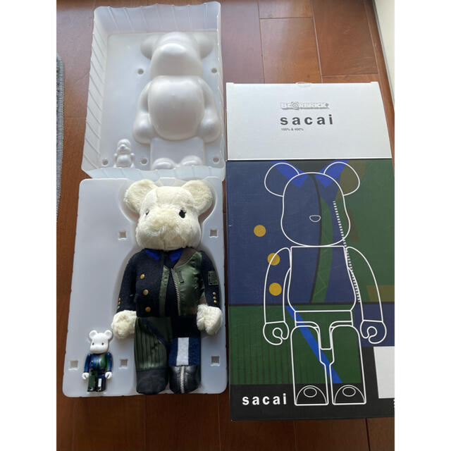 sacai(サカイ)の新品 2018年発売 sacai BE@RBRICK 100%&400% エンタメ/ホビーのフィギュア(その他)の商品写真