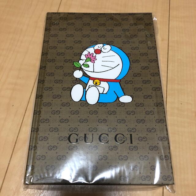 Gucci(グッチ)のドラえもん　グッチコラボノート エンタメ/ホビーのおもちゃ/ぬいぐるみ(キャラクターグッズ)の商品写真