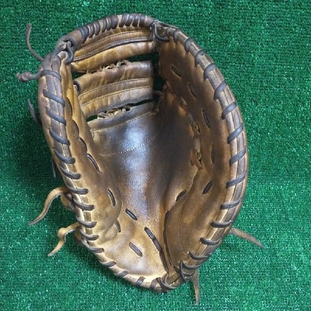 wilson(ウィルソン)のウィルソン　硬式　ファーストミット　グローブ スポーツ/アウトドアの野球(グローブ)の商品写真