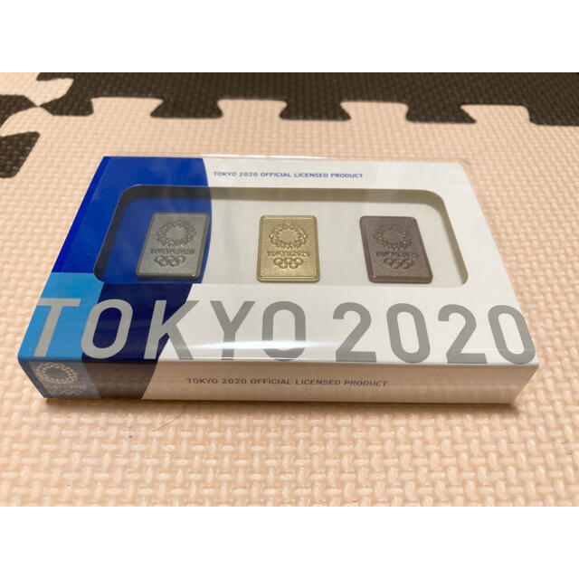 オリンピック 東京2020 公式ピンバッジ3個入りセット 金銀銅メダル エンタメ/ホビーのコレクション(その他)の商品写真