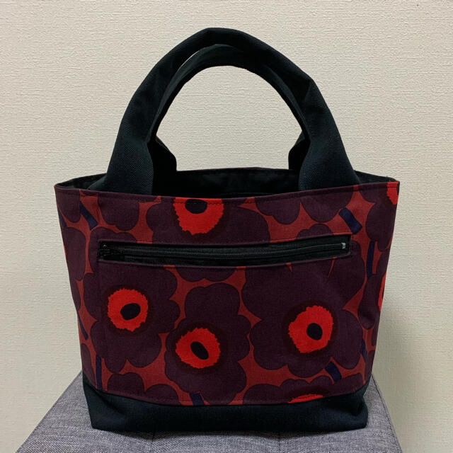 marimekko(マリメッコ)の本日最終日！marimekko ハンドメイドトートバッグ ハンドメイドのファッション小物(バッグ)の商品写真