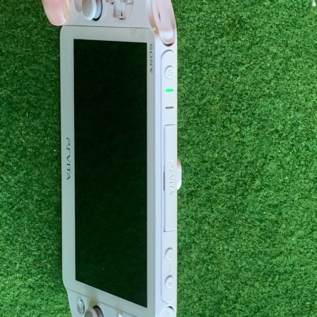 PlayStation®Vita  ホワイト　メモリー16G 4G付❣️ 6