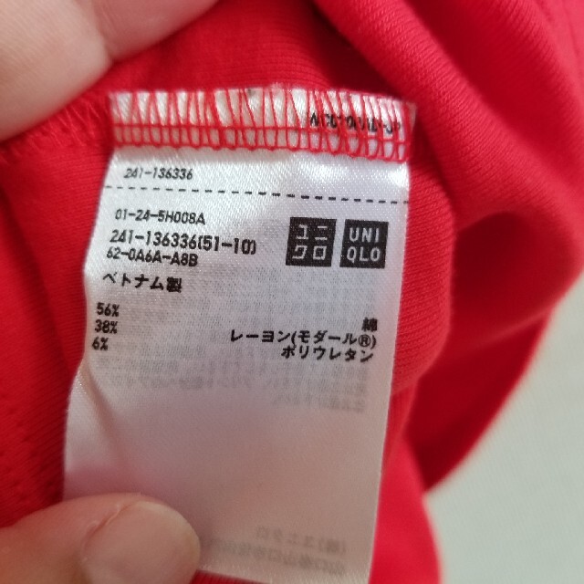 UNIQLO(ユニクロ)のスヌーピー様専用　ボートネックカットソー　レッド レディースのトップス(カットソー(長袖/七分))の商品写真