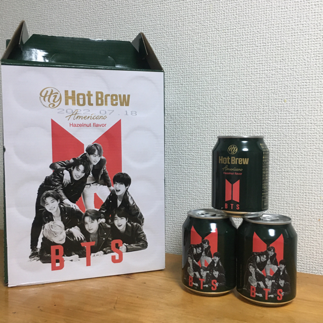 防弾少年団(BTS)(ボウダンショウネンダン)のBTS缶コーヒー Hot Brew 3本セット‼️日本先行販売‼️ 食品/飲料/酒の飲料(コーヒー)の商品写真