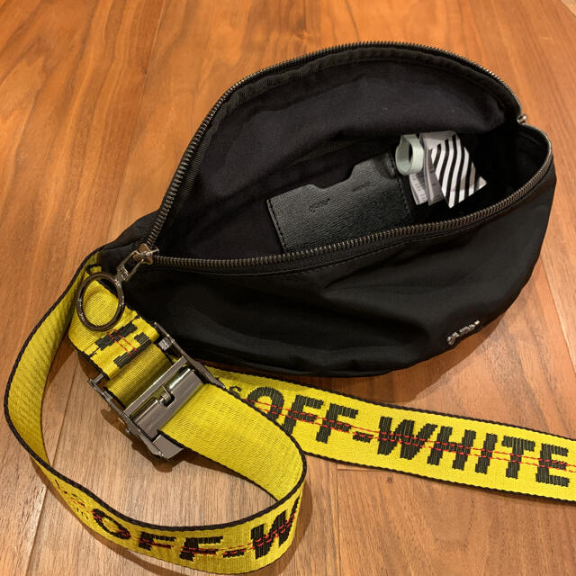 OFF-WHITE(オフホワイト)のOFF-White インダストリアル ベルトバック メンズのバッグ(ボディーバッグ)の商品写真