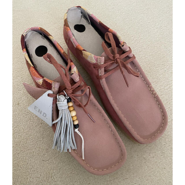 Clarks(クラークス)のClark's Originals x END  Wallabee us8 新品 メンズの靴/シューズ(スリッポン/モカシン)の商品写真