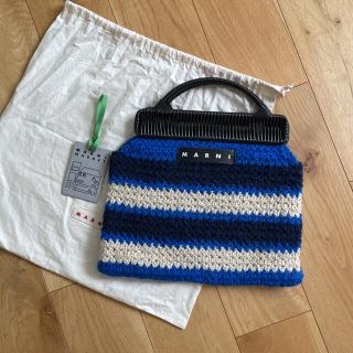 マルニ(Marni)の最終価格です！MARNI マルニコットンクロシェバッグ ブルーボーダー トート (ハンドバッグ)