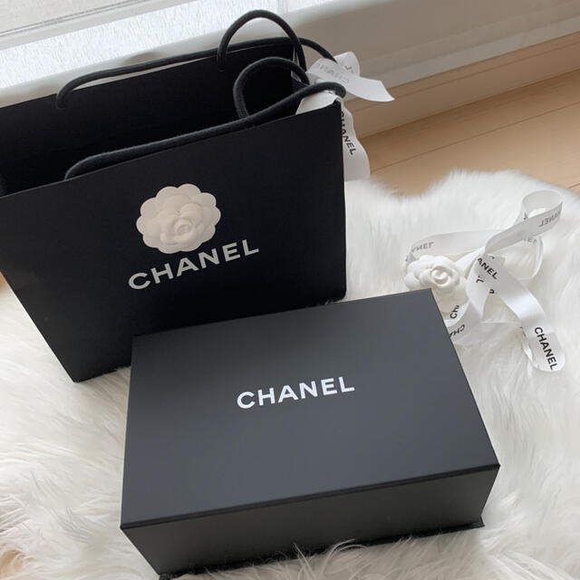 CHANEL(シャネル)のCHANEL シャネル　ミニフラップバッグ　ミニマトラッセ レディースのバッグ(ショルダーバッグ)の商品写真
