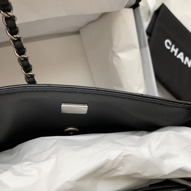 CHANEL(シャネル)のCHANEL シャネル　ミニフラップバッグ　ミニマトラッセ レディースのバッグ(ショルダーバッグ)の商品写真