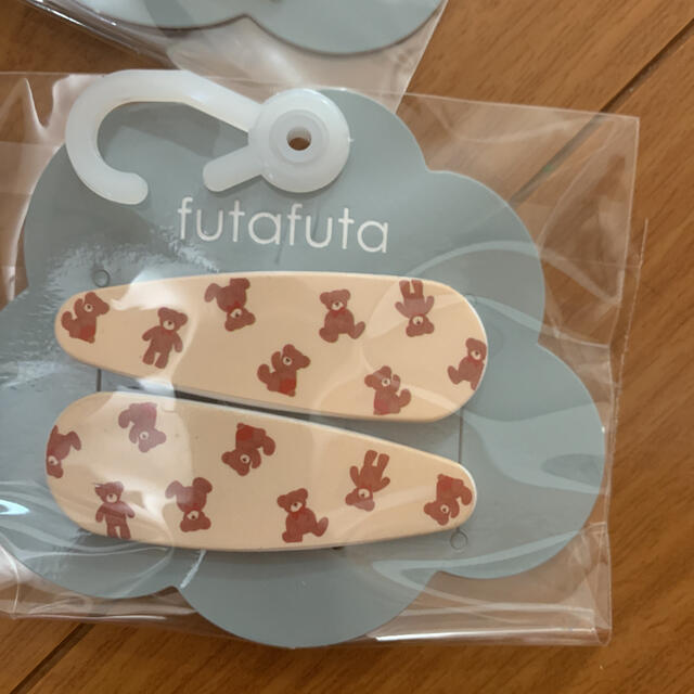 futafuta(フタフタ)のバースデイ　フタフタ　フタくま　パッチンピン　ヘアピン　ピン キッズ/ベビー/マタニティのこども用ファッション小物(その他)の商品写真