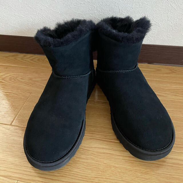 UGG(アグ)のUGGムートンブーツ レディースの靴/シューズ(ブーツ)の商品写真