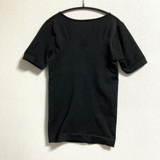 Yohji Yamamoto(ヨウジヤマモト)のブラック　黒　変形リブ　Tシャツ レディースのトップス(Tシャツ(半袖/袖なし))の商品写真